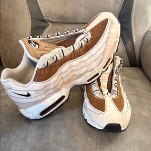 Nike Air Max 95 Premium sneakers in the Ale Brown colorway Men’s 11